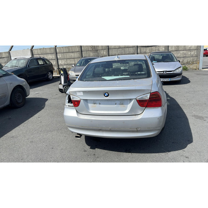 Feu arriere secondaire gauche (feux) BMW SERIE 3 E90 Photo n°9