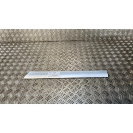 Baguette de porte arriere gauche MERCEDES CLASSE C 203 Photo n°1