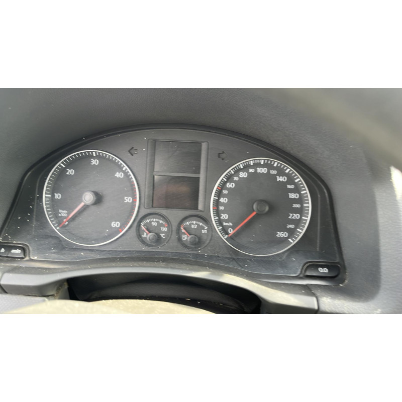Feu arriere secondaire gauche (feux) VOLKSWAGEN GOLF 5 Photo n°5