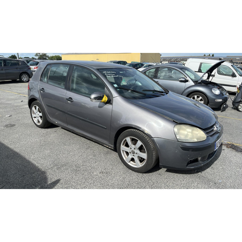 Feu arriere secondaire gauche (feux) VOLKSWAGEN GOLF 5 Photo n°7
