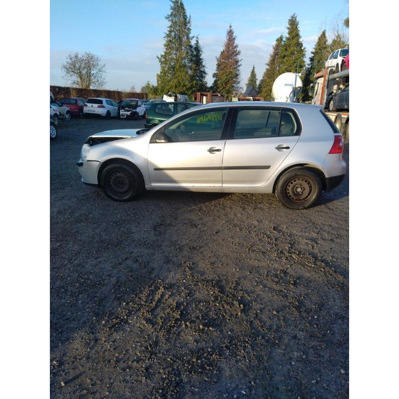Feu arriere secondaire gauche (feux) VOLKSWAGEN GOLF 5 Photo n°5