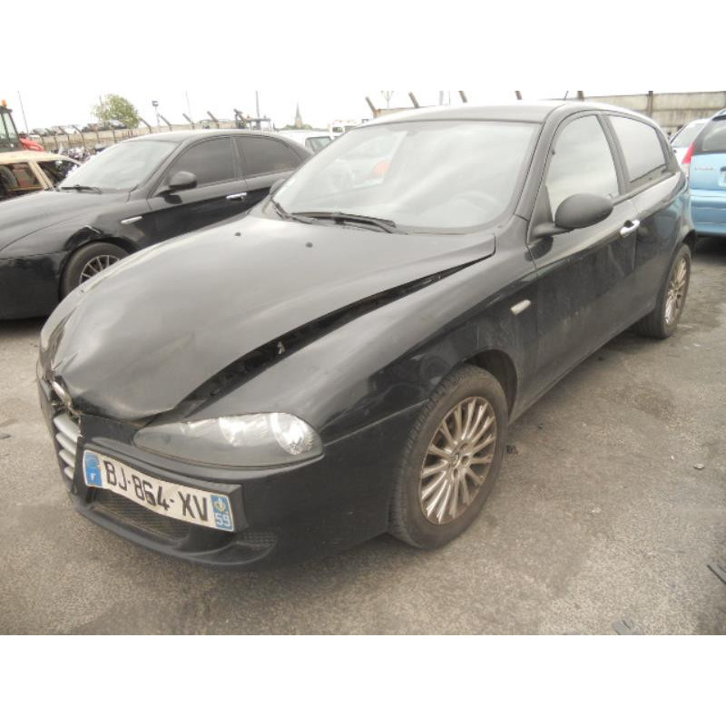 Feu arriere secondaire droit (feux) ALFA ROMEO 147 Photo n°4