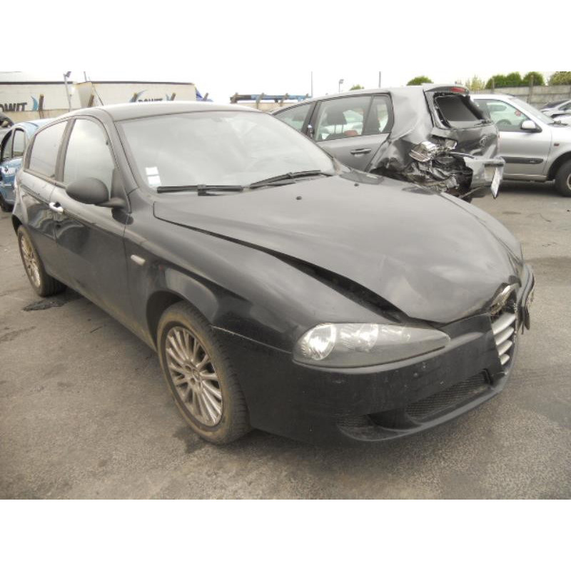 Feu arriere secondaire droit (feux) ALFA ROMEO 147 Photo n°6