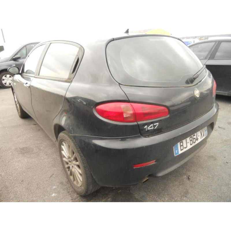 Feu arriere secondaire droit (feux) ALFA ROMEO 147 Photo n°8