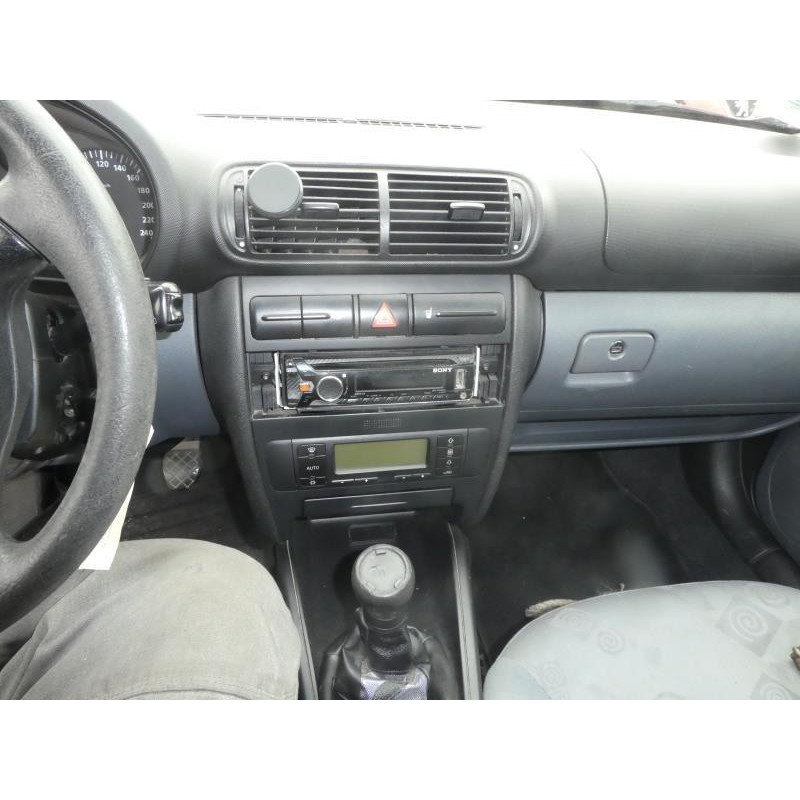 Feu arriere secondaire gauche (feux) SEAT LEON 1 Photo n°4