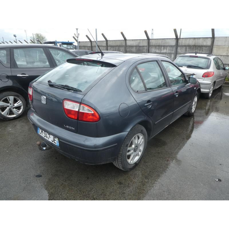 Feu arriere secondaire gauche (feux) SEAT LEON 1 Photo n°10