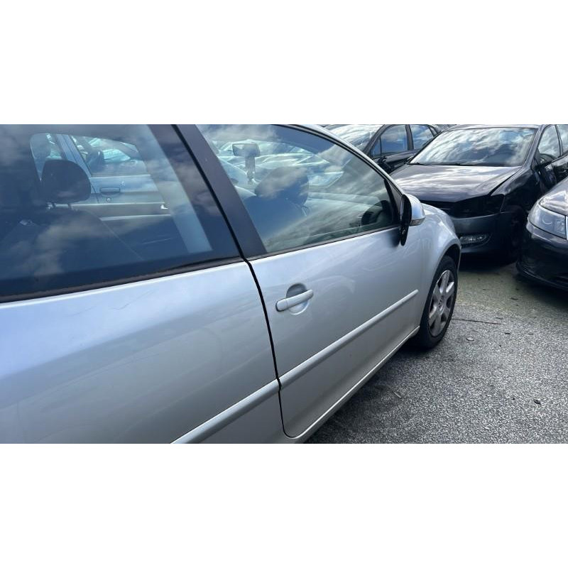 Feu arriere secondaire gauche (feux) VOLKSWAGEN GOLF 5 Photo n°7