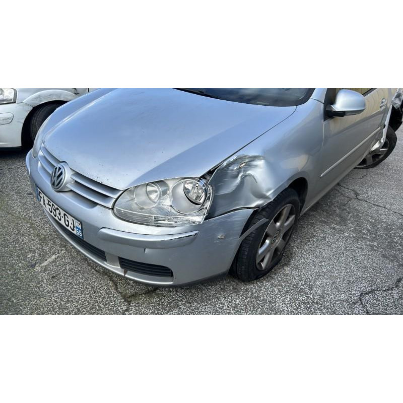 Feu arriere secondaire gauche (feux) VOLKSWAGEN GOLF 5 Photo n°11