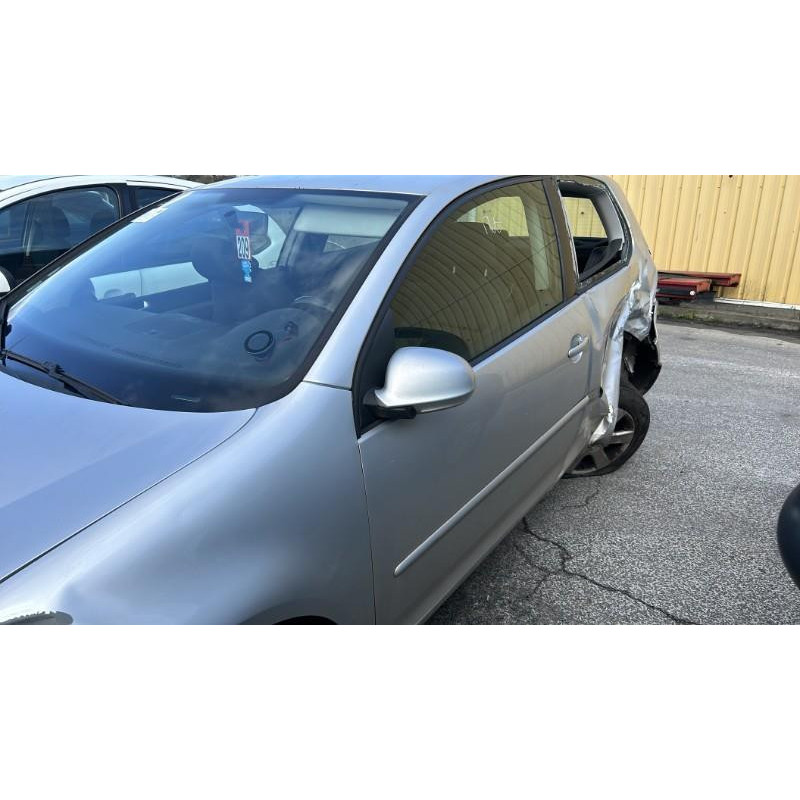 Feu arriere secondaire gauche (feux) VOLKSWAGEN GOLF 5 Photo n°12