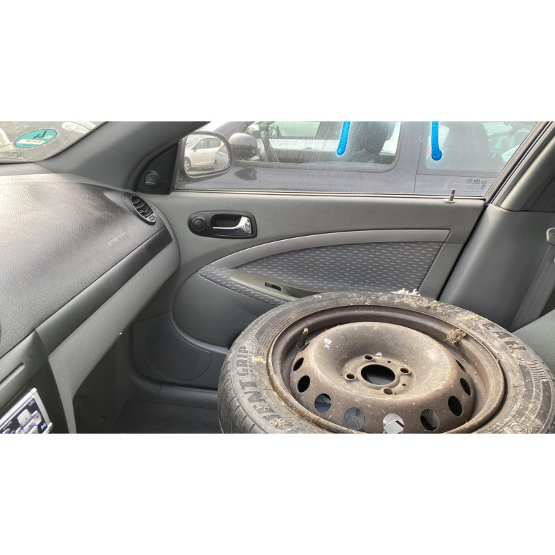 Feu arriere secondaire gauche (feux) CHEVROLET LACETTI 1 Photo n°17