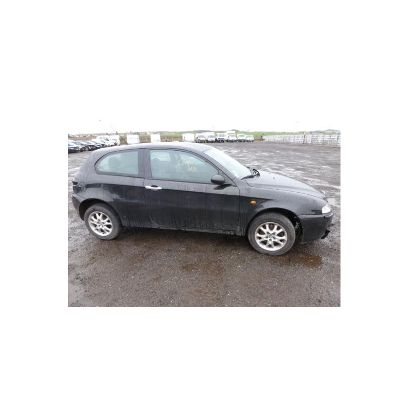 Feu arriere secondaire droit (feux) ALFA ROMEO 147 Photo n°7