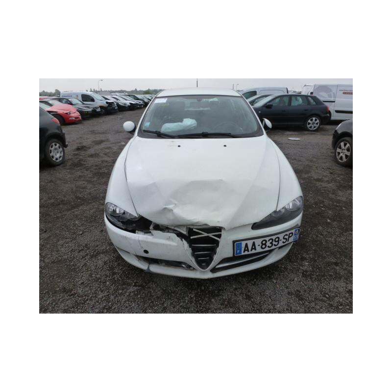 Feu arriere secondaire gauche (feux) ALFA ROMEO 147 Photo n°13