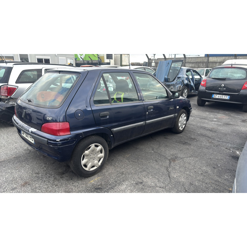 Serrure arriere gauche PEUGEOT 106 Photo n°11