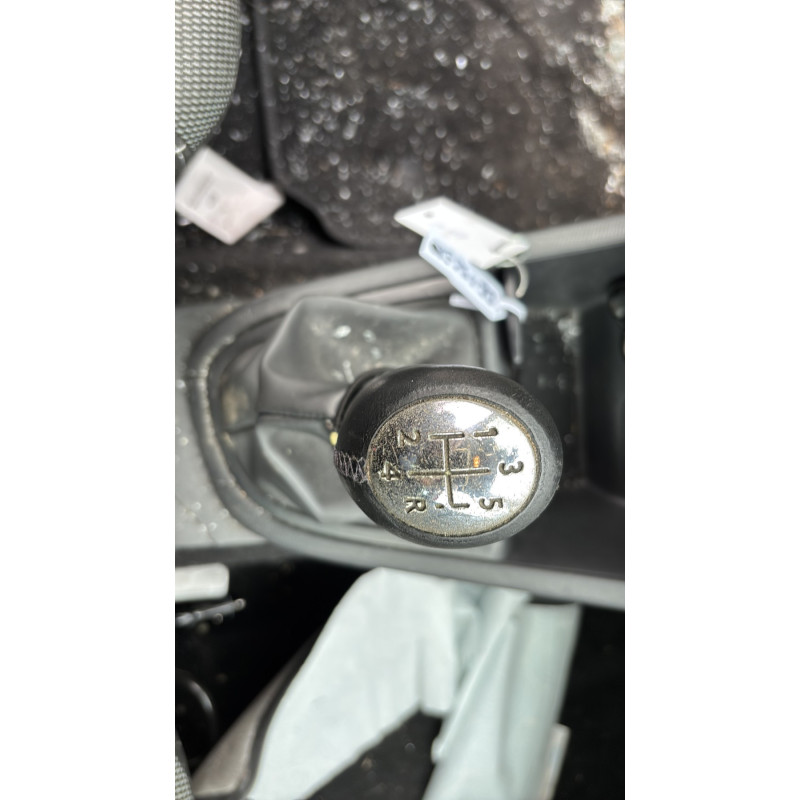 Trappe d'essence RENAULT CLIO 4 Photo n°11