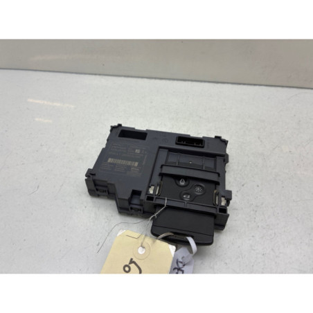 Lecteur de carte (neiman) RENAULT CLIO 4 Photo n°1