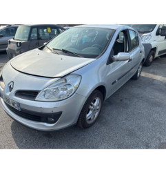 Vitre avant gauche RENAULT CLIO 3