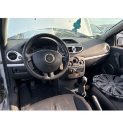 Vitre avant gauche RENAULT CLIO 3