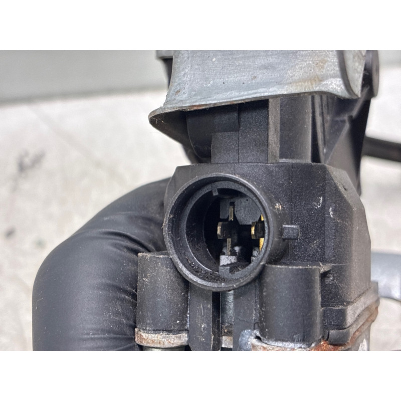Leve vitre electrique avant gauche RENAULT CLIO 2 Photo n°10