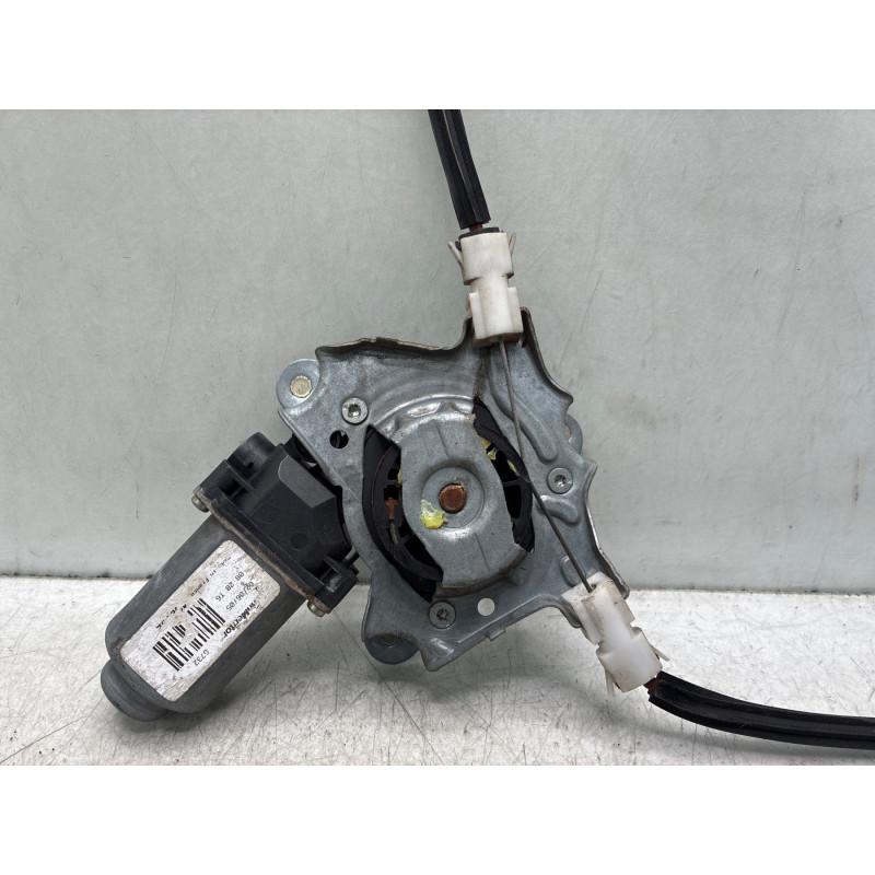 Leve vitre electrique avant droit RENAULT CLIO 2 Photo n°6