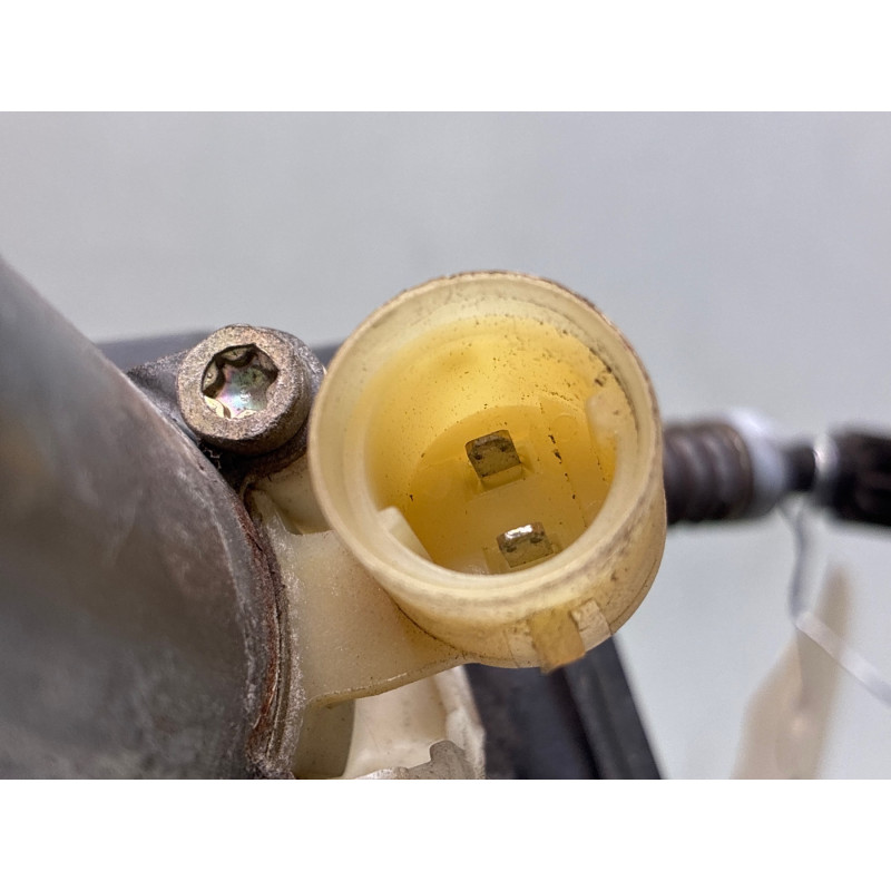 Leve vitre electrique avant gauche RENAULT CLIO 2 Photo n°3