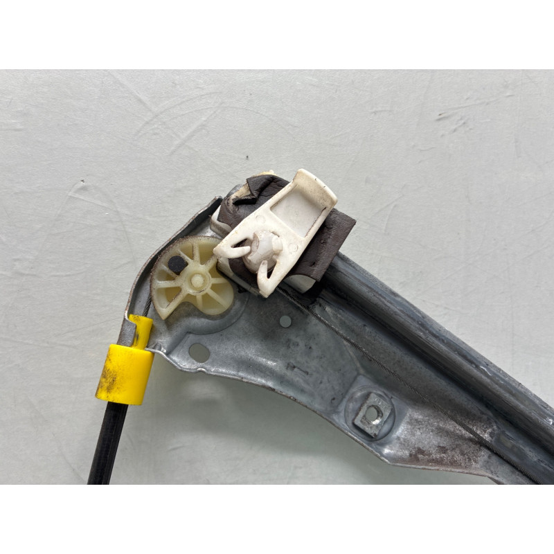Leve vitre electrique avant gauche RENAULT CLIO 2 Photo n°4