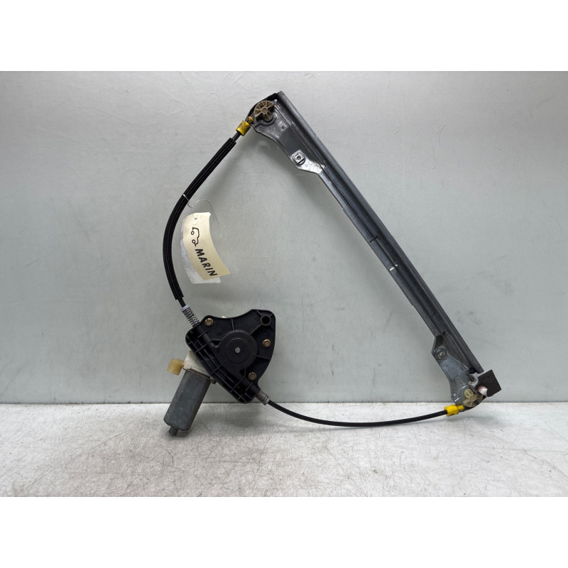 Leve vitre electrique avant droit RENAULT CLIO 2 Photo n°5
