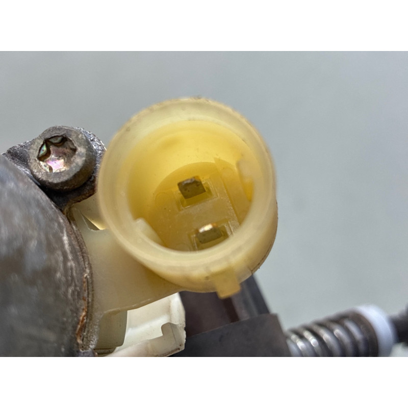 Leve vitre electrique avant droit RENAULT CLIO 2 Photo n°7