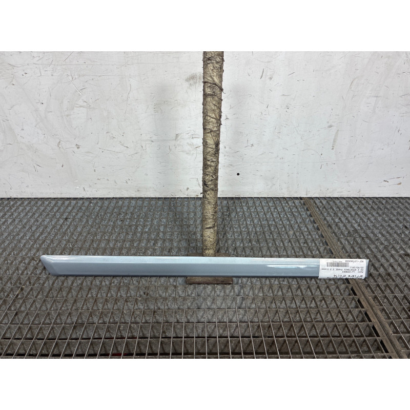 Baguette de porte arriere droite AUDI A3 2 Photo n°1