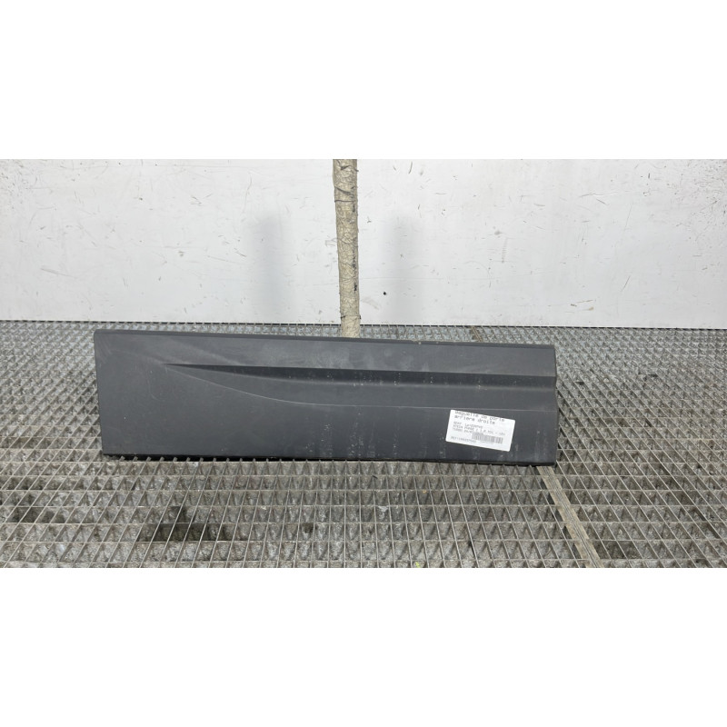 Baguette de porte arriere droite SEAT ATECA Photo n°1