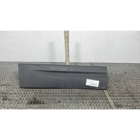 Baguette de porte arriere droite SEAT ATECA Photo n°1