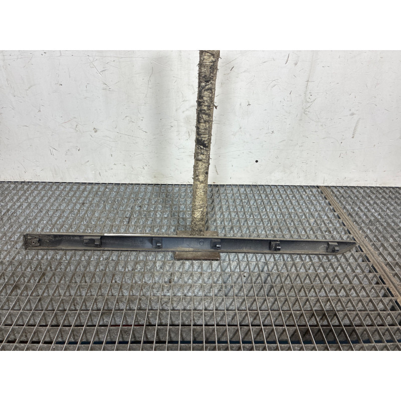 Baguette de porte arriere droite RENAULT LAGUNA 3 Photo n°4