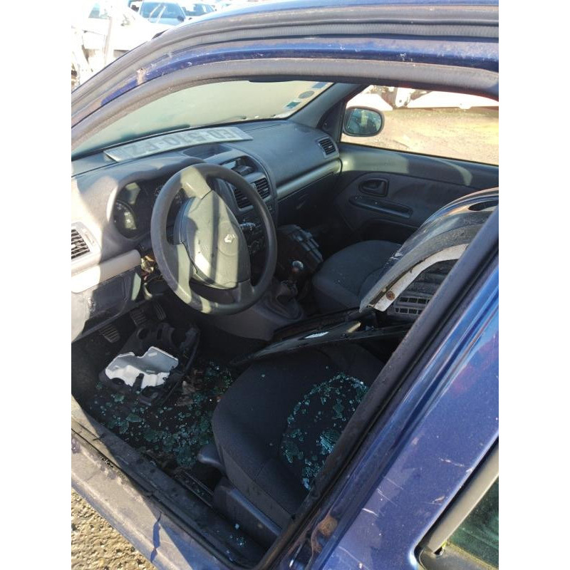 Feu arriere principal droit (feux) RENAULT CLIO 2 Photo n°13
