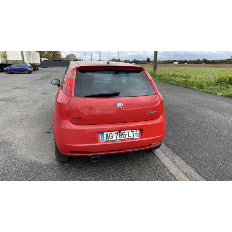 Feu arriere principal gauche (feux) FIAT GRANDE PUNTO Photo n°14