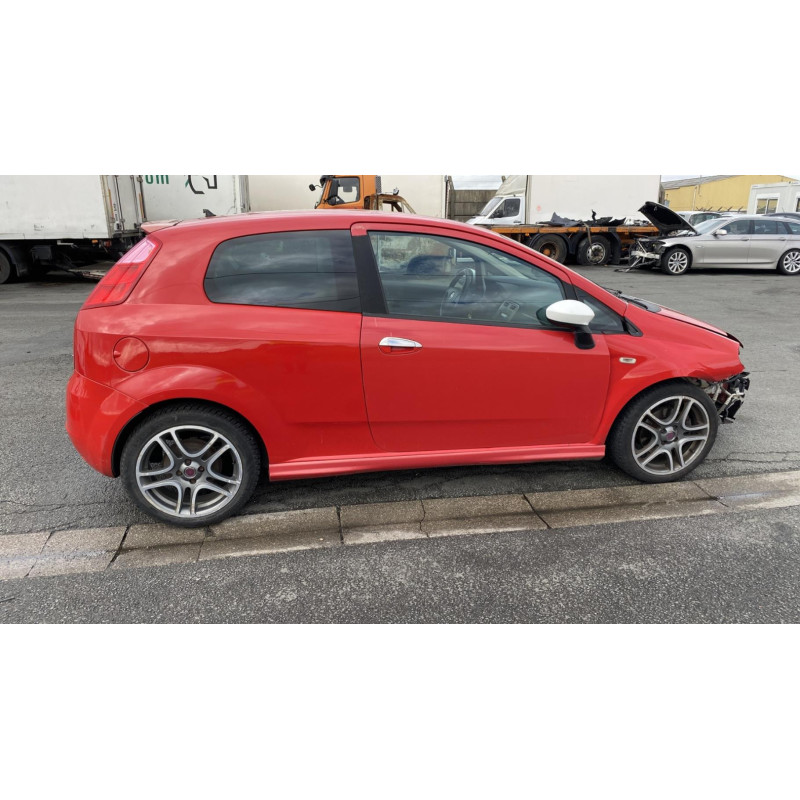 Feu arriere principal gauche (feux) FIAT GRANDE PUNTO Photo n°16