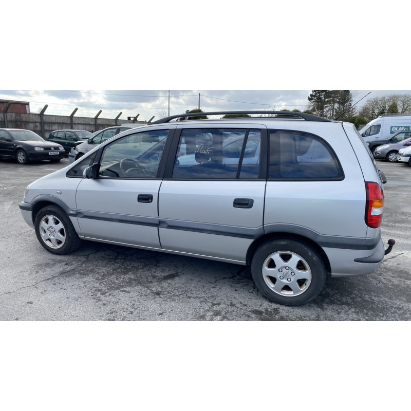 Feu arriere principal gauche (feux) OPEL ZAFIRA A Photo n°9