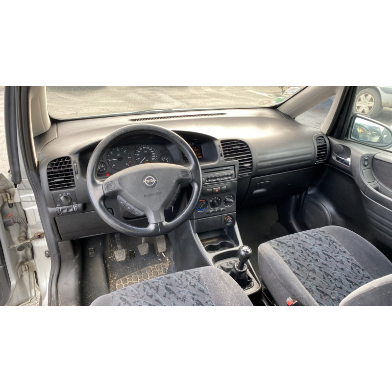 Feu arriere principal gauche (feux) OPEL ZAFIRA A Photo n°17