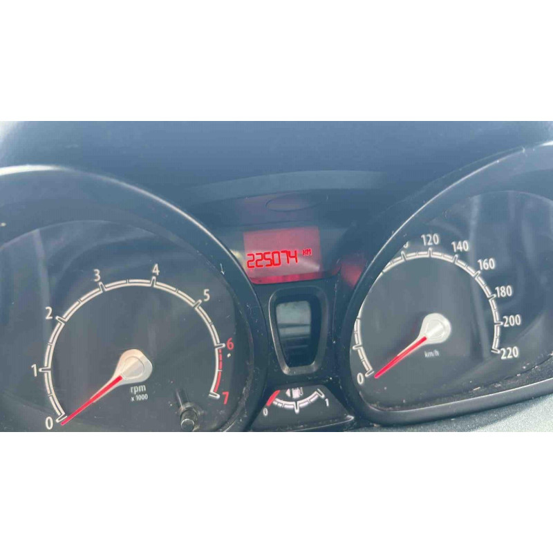 FORD FIESTA 6 PHASE 1 1.25i - 16V Photo n°10