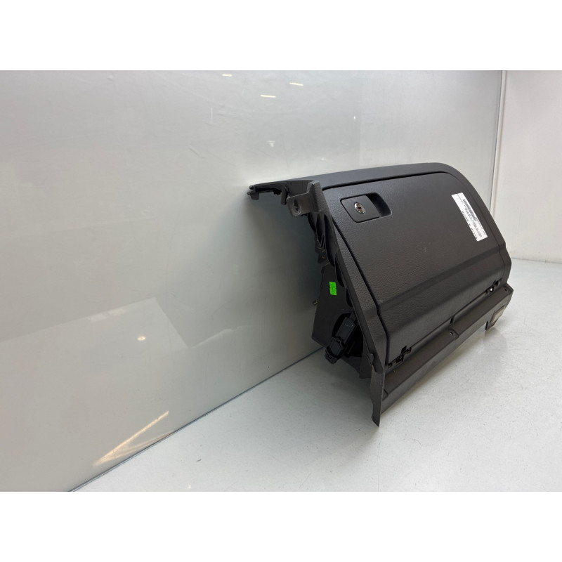 Boite a gants VOLKSWAGEN GOLF 5 Photo n°5