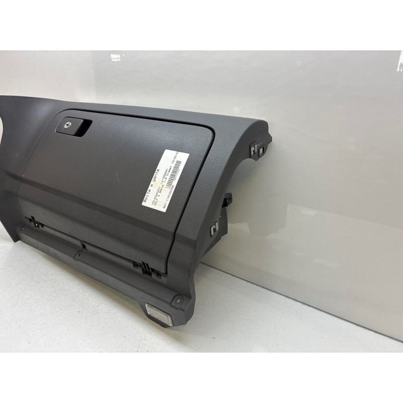 Boite a gants VOLKSWAGEN GOLF 5 Photo n°8
