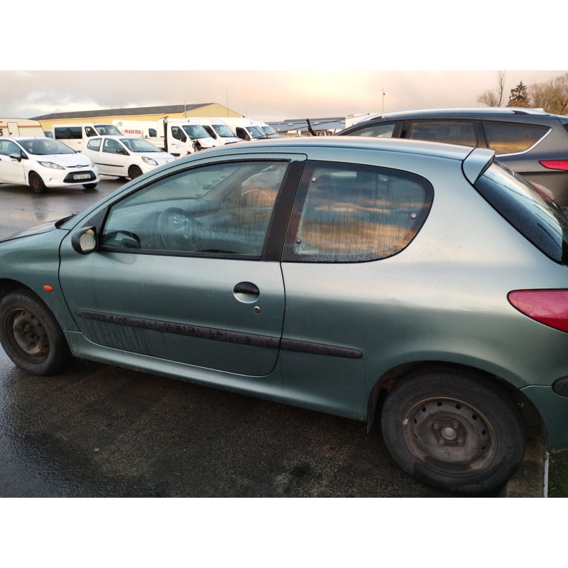 Baguette de coffre PEUGEOT 206 Photo n°10