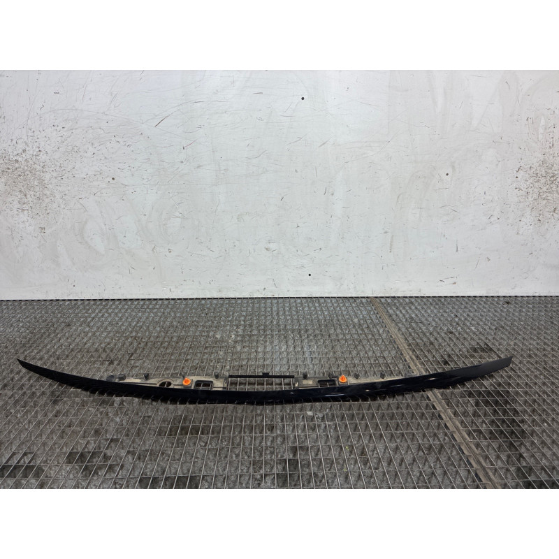 Baguette de coffre MERCEDES CLASSE C 205 Photo n°1