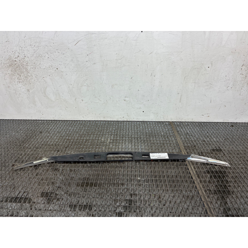 Baguette de coffre MERCEDES CLASSE C 205 Photo n°4
