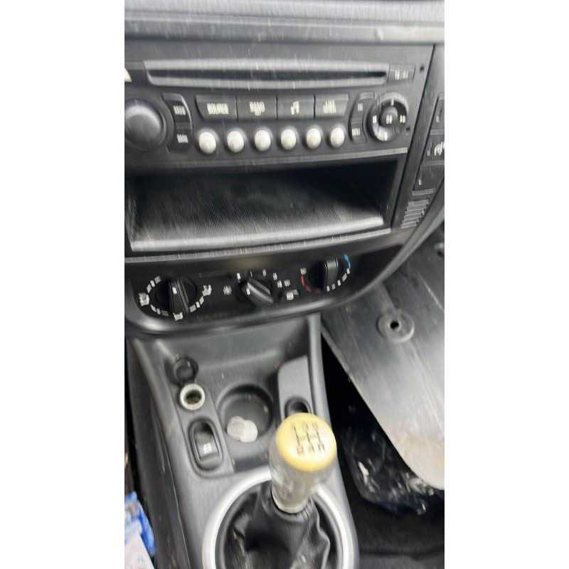 Poignee hayon CITROEN C3 1 Photo n°12
