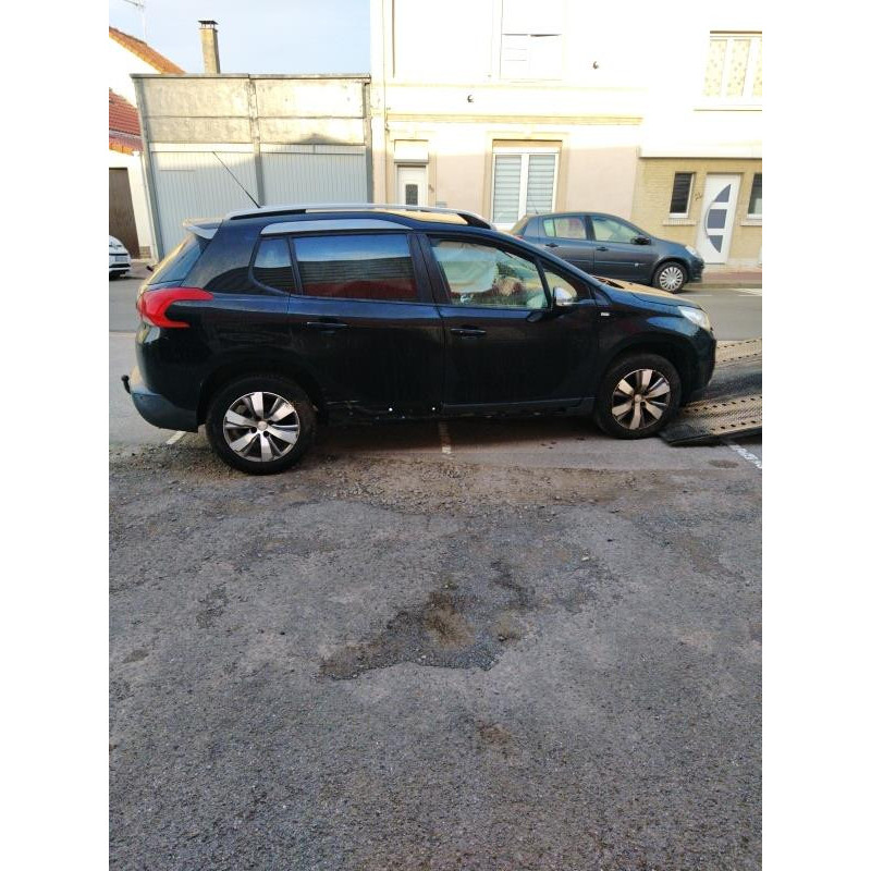 Feu arriere secondaire droit (feux) PEUGEOT 2008 1 Photo n°5