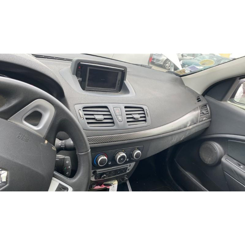 Feu arriere principal droit (feux) RENAULT MEGANE 3 Photo n°4