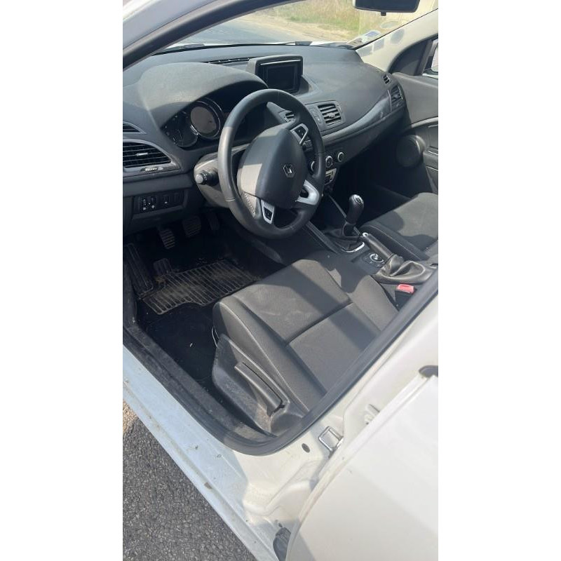 Feu arriere principal droit (feux) RENAULT MEGANE 3 Photo n°8