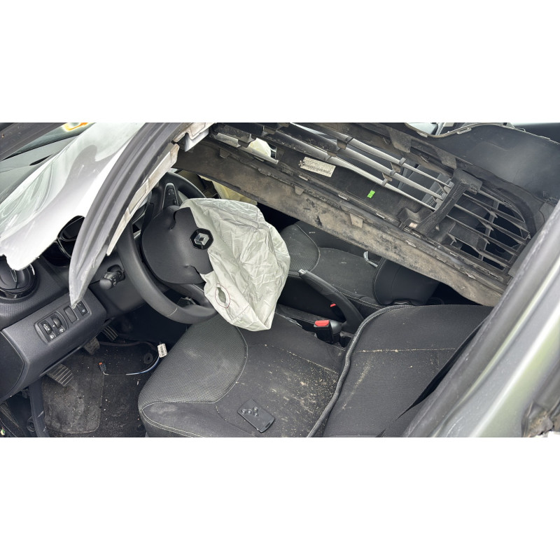 Feu arriere principal gauche (feux) RENAULT CLIO 4 Photo n°8