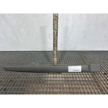 Baguette de porte arriere droite RENAULT SCENIC 2 Photo n°1