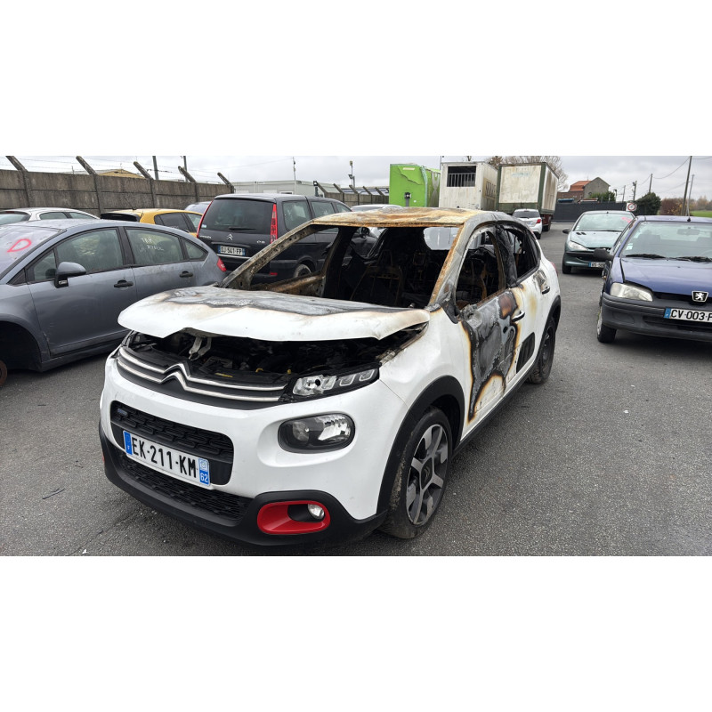 Extension d'aile avant droit CITROEN C3 3 Photo n°3