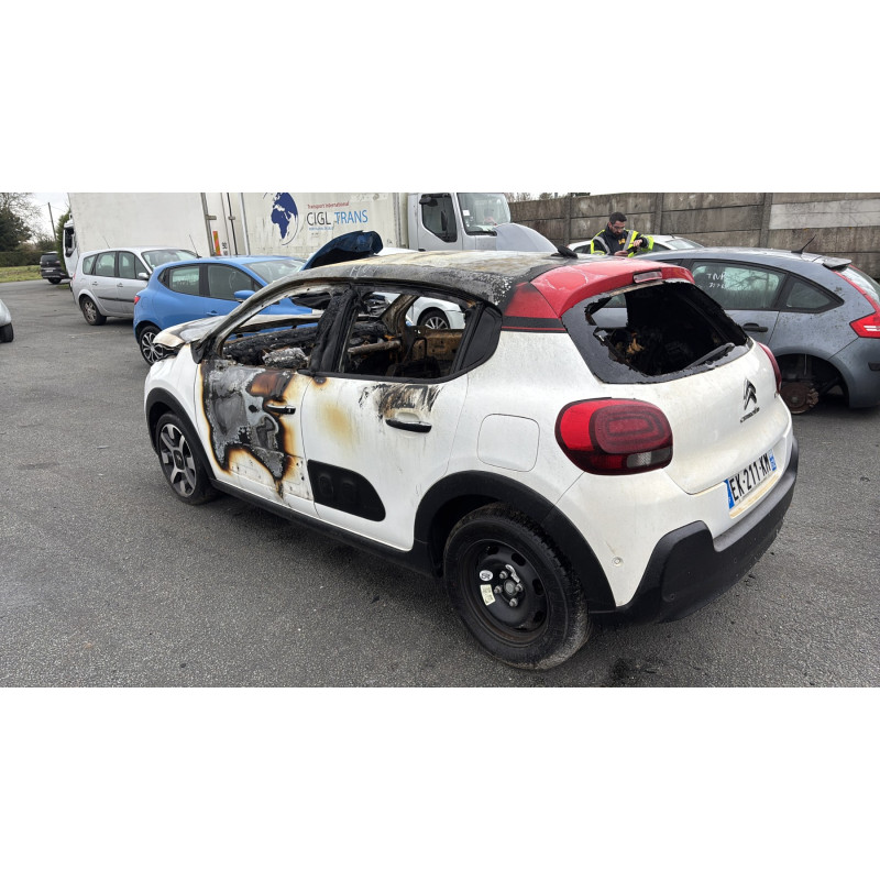 Extension d'aile avant droit CITROEN C3 3 Photo n°6
